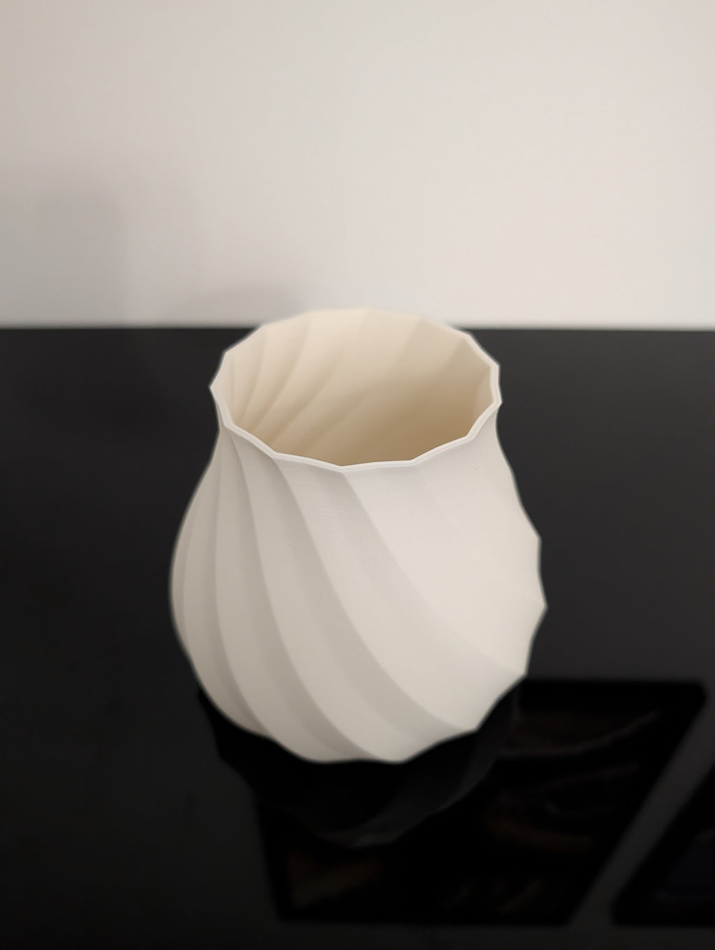 Wazon Twist 3D