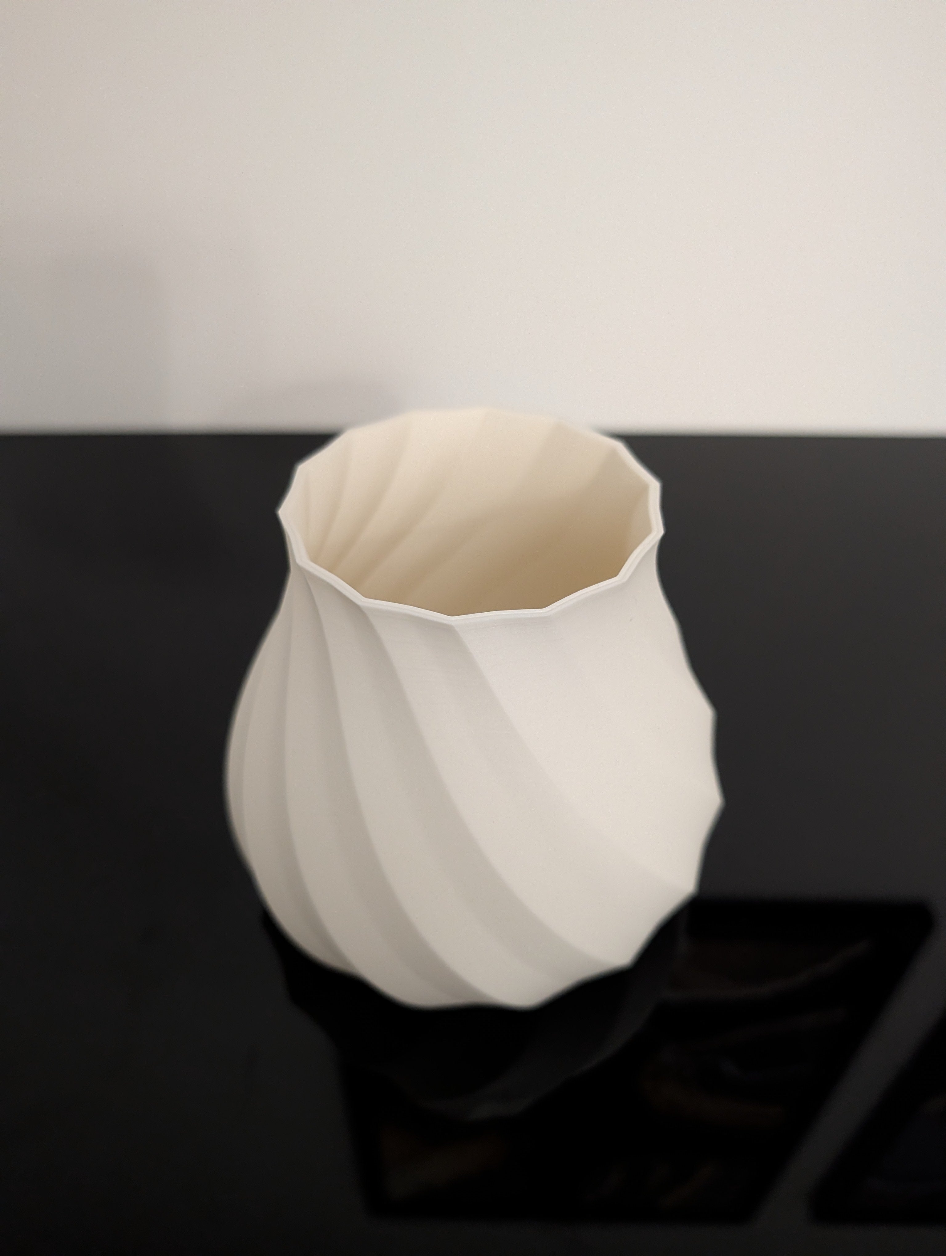 Wazon Twist 3D