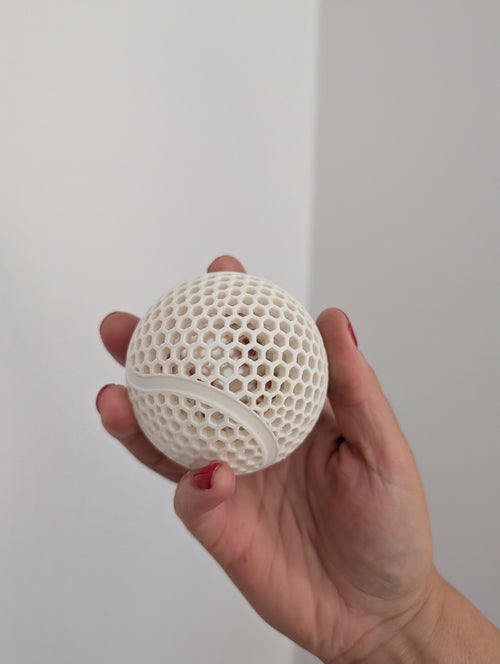 Kula dekoracyjna heksagonalna drukowana 3D z PLA – kolor kremowy