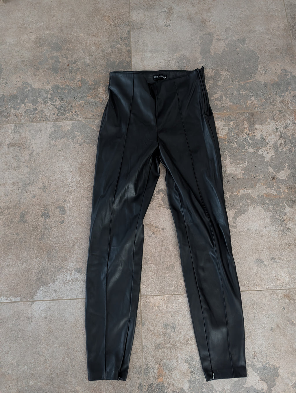Zara L Legginsy - przód