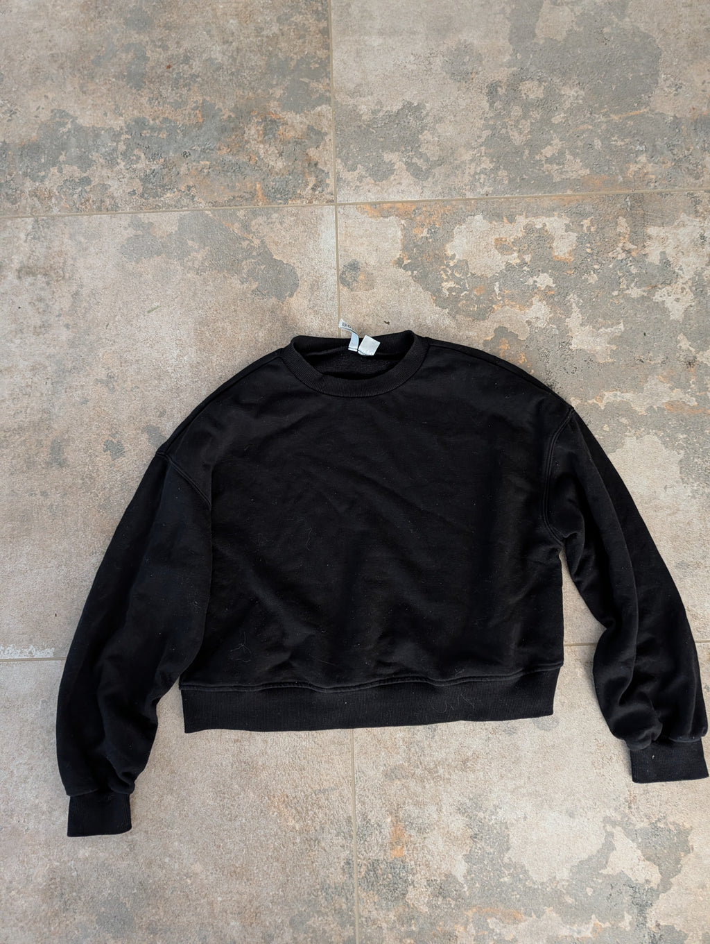 Divided S Bluza Crop Czarna - przód